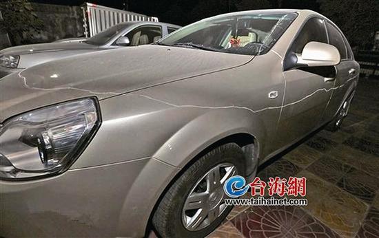 泉州一男子赌博输了600元 窝火刮花42辆小轿车