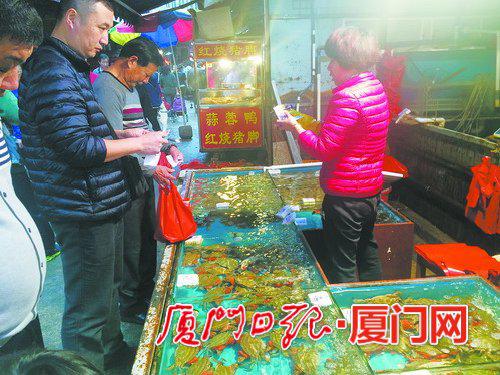 水产品销售火爆。