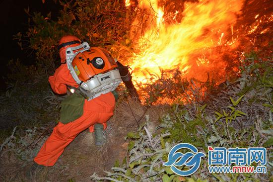 1486522450585020873.jpg 大火熊熊燃烧