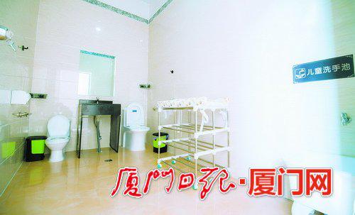 海沧鑫龙谷景区第三卫生间内部。