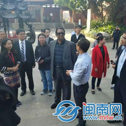 约翰·阿马拉通加一行参观考察天后宫