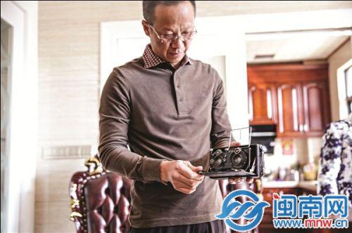 林江雄不会摄影,却了解相机的每一段历史