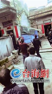 ▲警方搜查嫌疑人住所