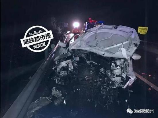 车子可是被撞成这样
