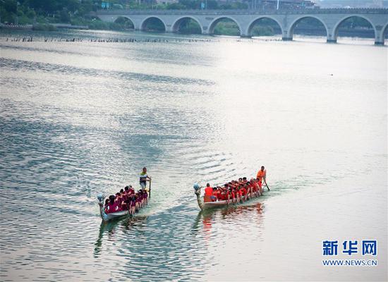 厦门高浦的海上龙舟队：端午竞渡成村庄文化