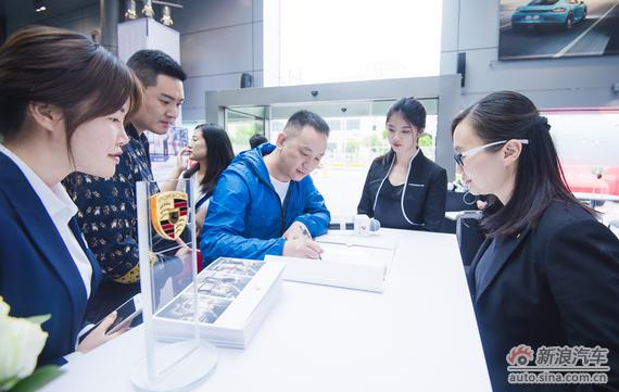 全新保时捷Cayenne于厦门荣耀登场