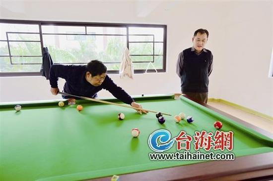 厦门老年人口_...身与奥运同行 厦门万民老人徒步行