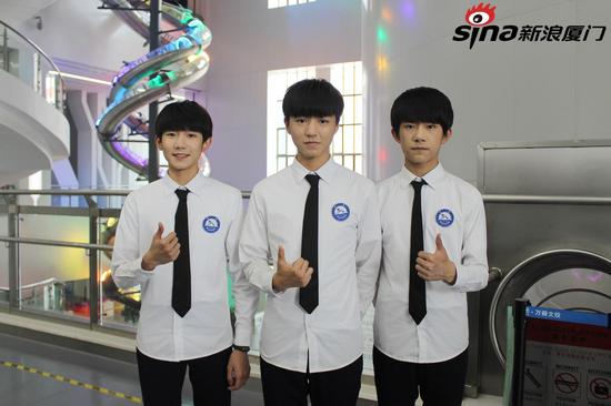 TFboys。