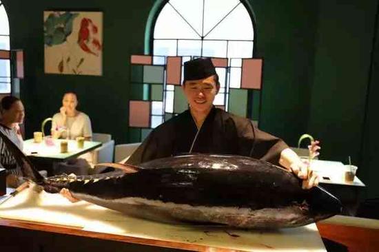 厦门顶级日料品牌菡SUSHI别致开业,开鱼仪式