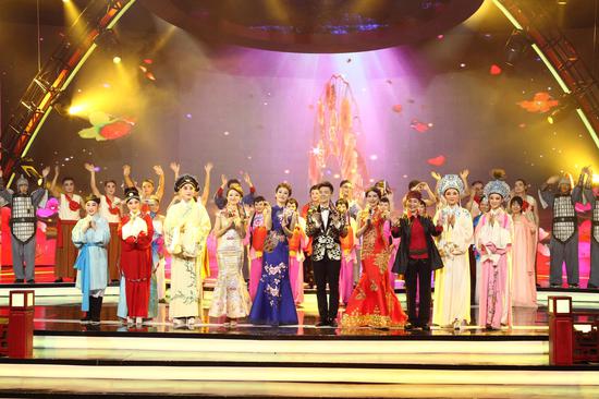 厦门卫视2017元宵戏曲晚会火热录制 李玉刚霍