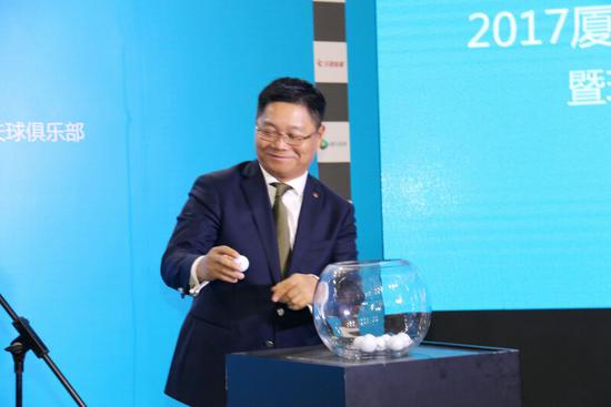 公开透明抽签。