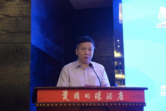 县长刘德旺在开幕式上致辞
