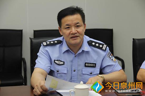 石狮市公安局刘南辉局长到交警大队开展基层调研(石狮市公安局供图)
