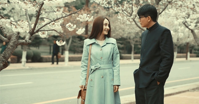 《生于70年代》曝姚笛剧照 复古不失时尚