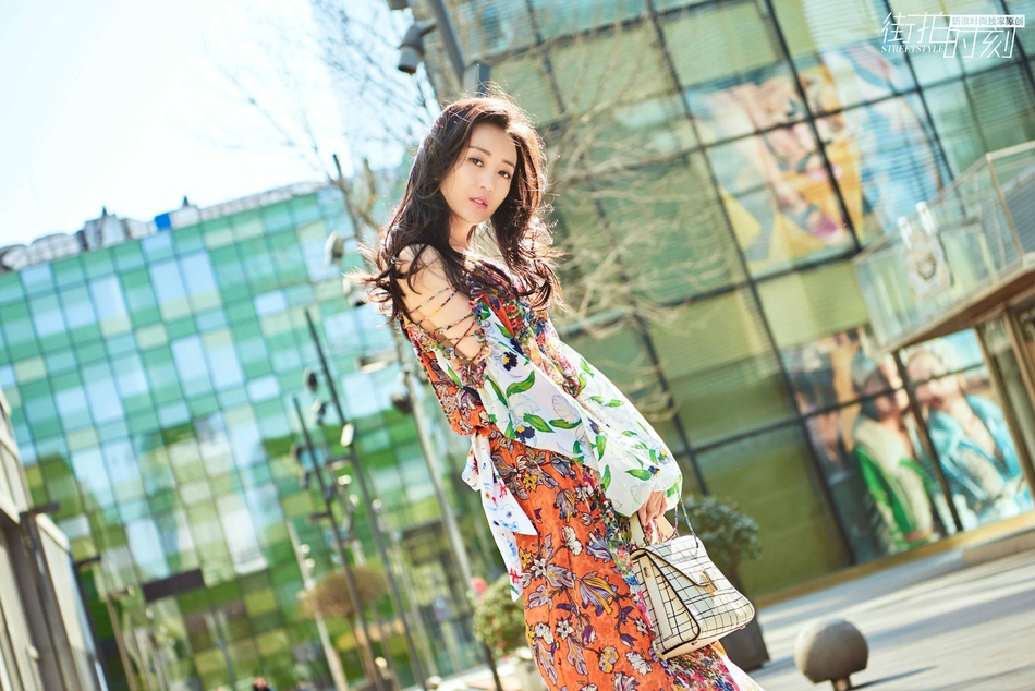 王鸥街拍美图，诱人裙装妆点浪漫夏天 服饰潮流 图10