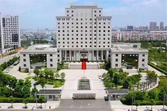 图为鄞州区人民法院。邵珊珊 摄