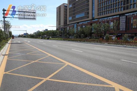 图为全面修复后的雅戈尔大道。