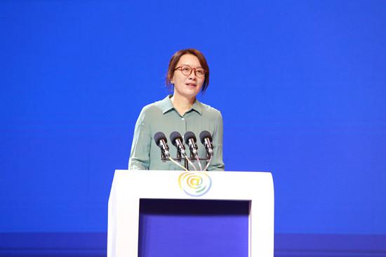 人民日报社副总编辑 卢新宁