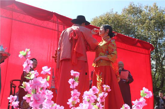 图为活动现场。 卓建青 摄