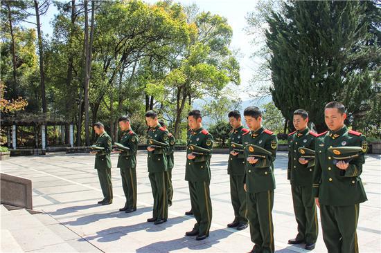 图为活动现场。 宁波武警支队提供