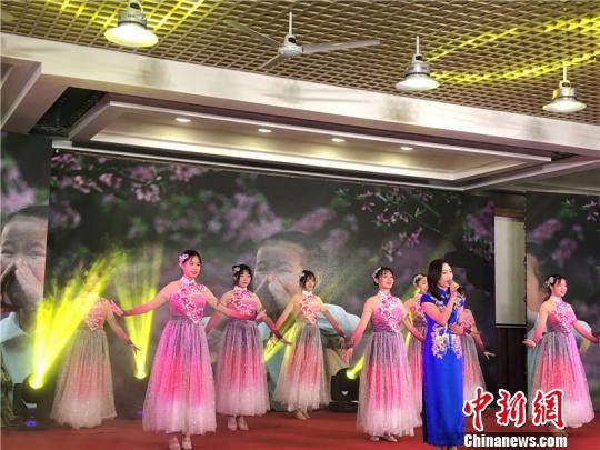 图为活动现场 李佳赟 摄