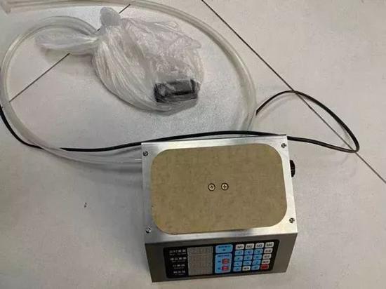 定量灌装机.JPG