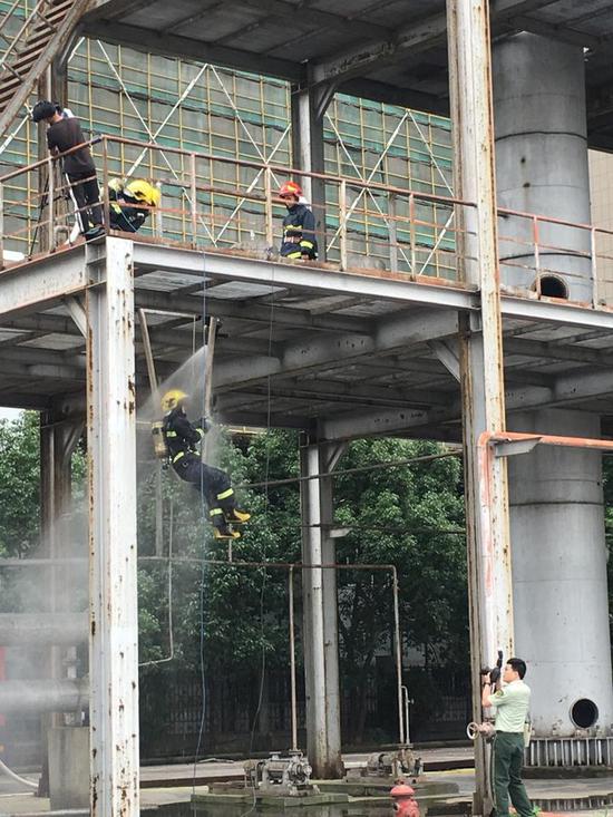 多层火灾救援模拟展示现场