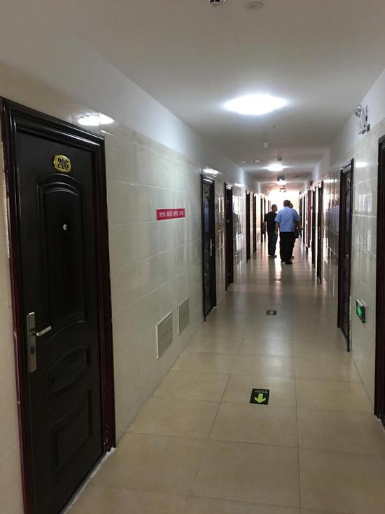 古林外来人口_古林公园人像外拍美女(2)