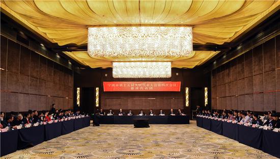 图为慈溪代表团。何蒋勇摄