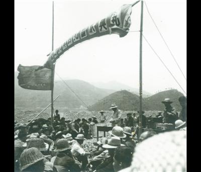 上世纪70年代皎口水库建设现场。