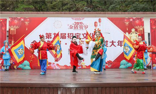 图为活动现场。 叶啸天 摄