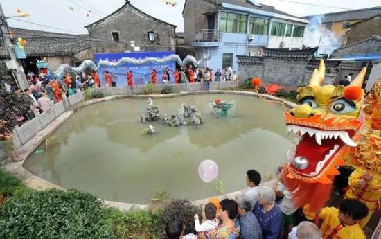 特约摄影师龚国荣/摄