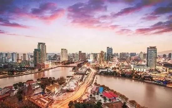 2018中国城市商业魅力排行榜 宁波处领先地位