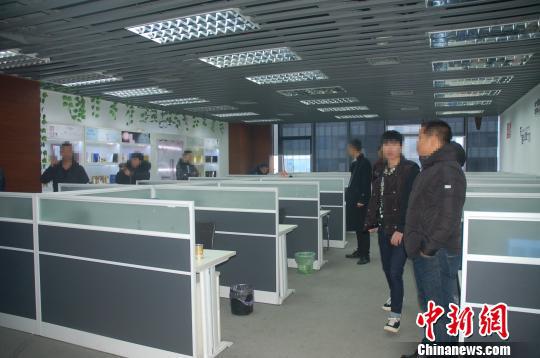 图为抓捕现场。慈溪公安提供