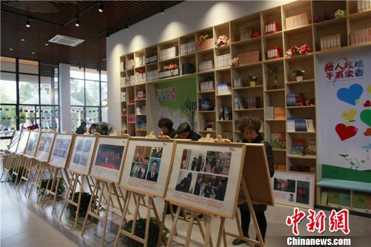 图为宁波爱心公园展厅 周松 摄