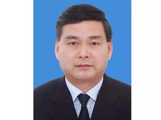 方志华,现任中共杭州市委办公厅副主任,拟任中共杭州市委副秘书长。
