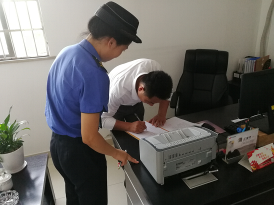 东钱湖开出首张生活垃圾分类罚单