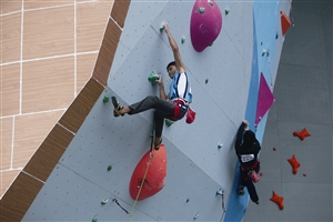 亚洲攀岩锦标赛在宁波攀岩公园拉开战幕