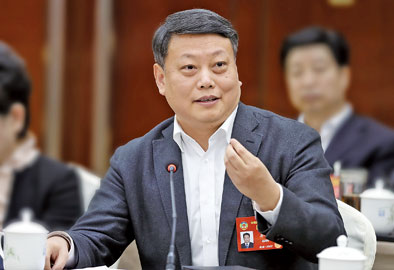 唐一军委员表示,宁波要走出一条具有示范意义的高水平全面建成小康社会之路。