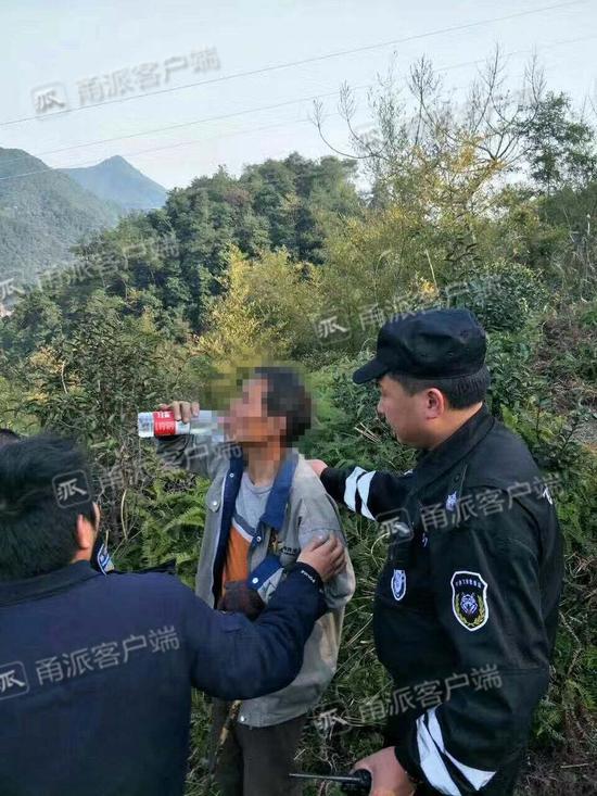 患白内障宁海老人上山砍柴迷路 半天后在山顶被找到