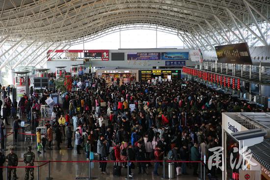 宁波空港一季度出入境人数突破32万 航班为2485架次