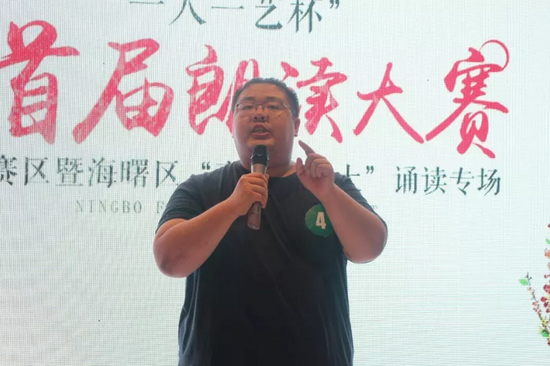 《北岛的回答》