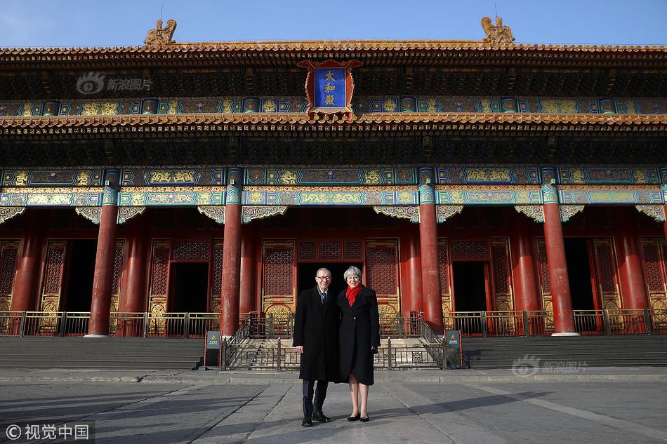 各国妇女BB撒尿
