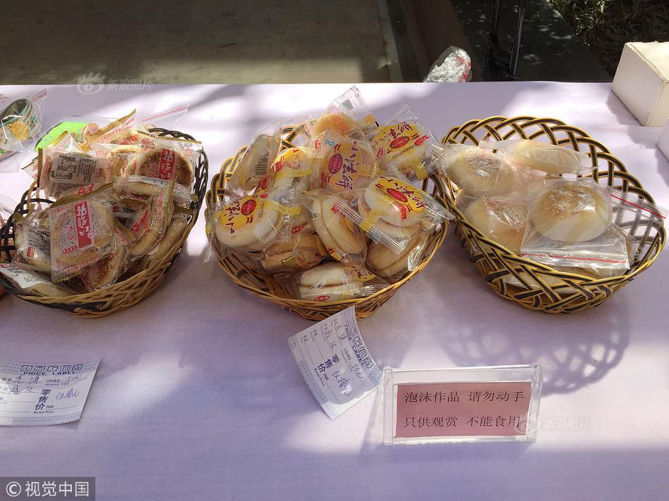 女人脱精光让人桶爽了
