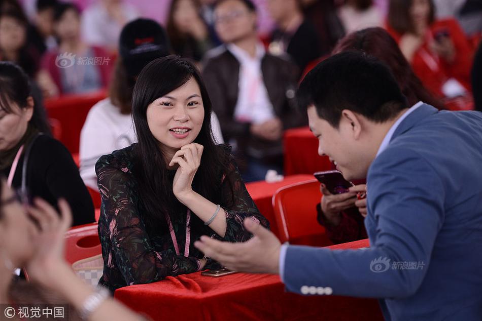 美女被桶