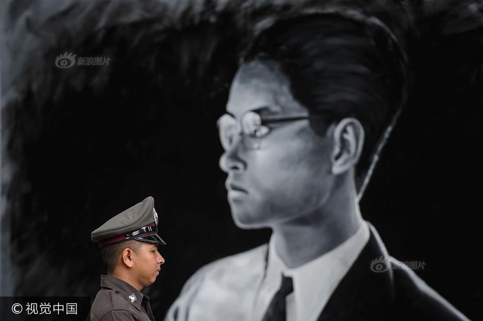 校花被 娇喘出奶动漫