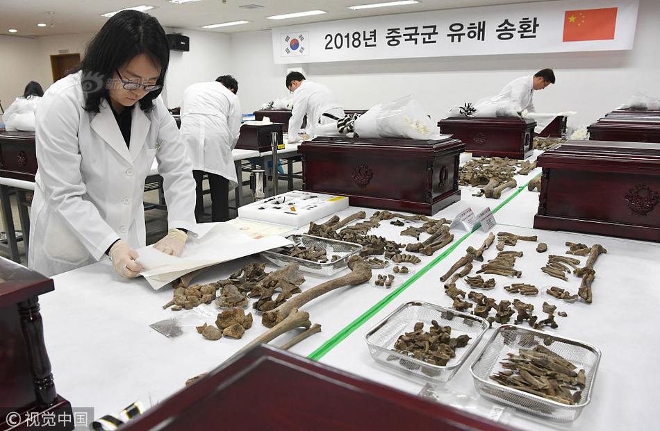 女人扒开腿秘 让人桶爽APP