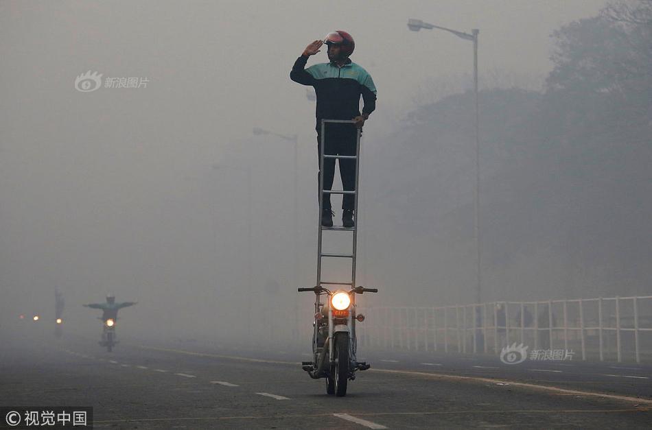 一次参加群交的真实经历