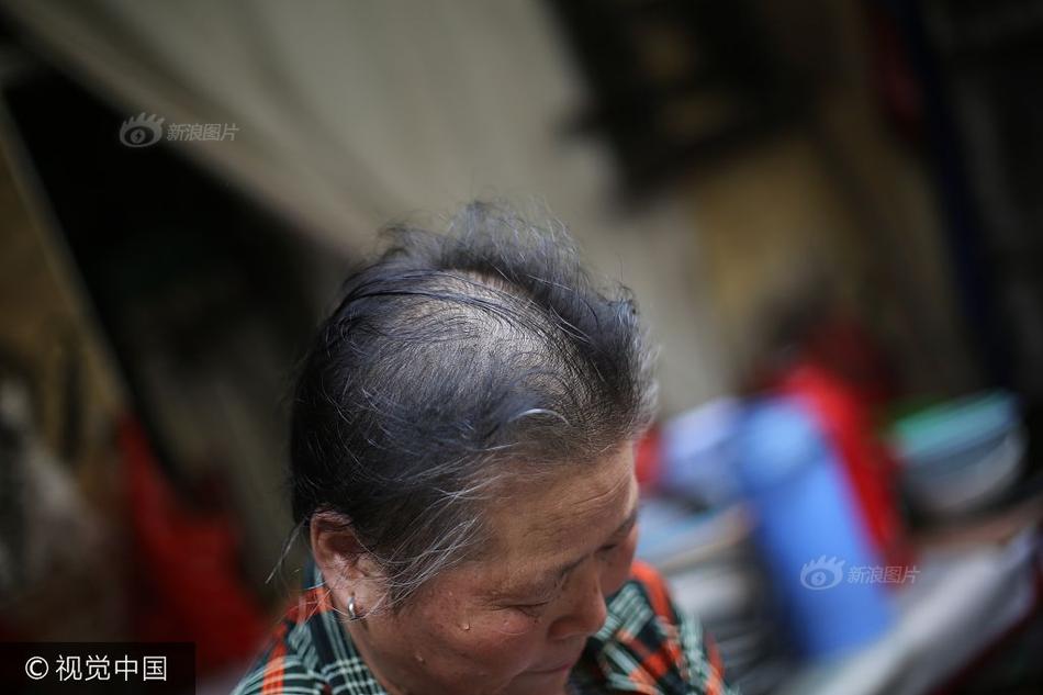 黑人50厘米全部进去中国女人