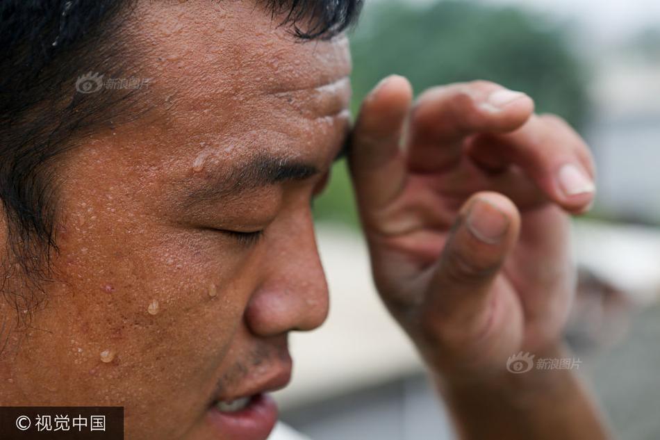 欧美裸模大乱交